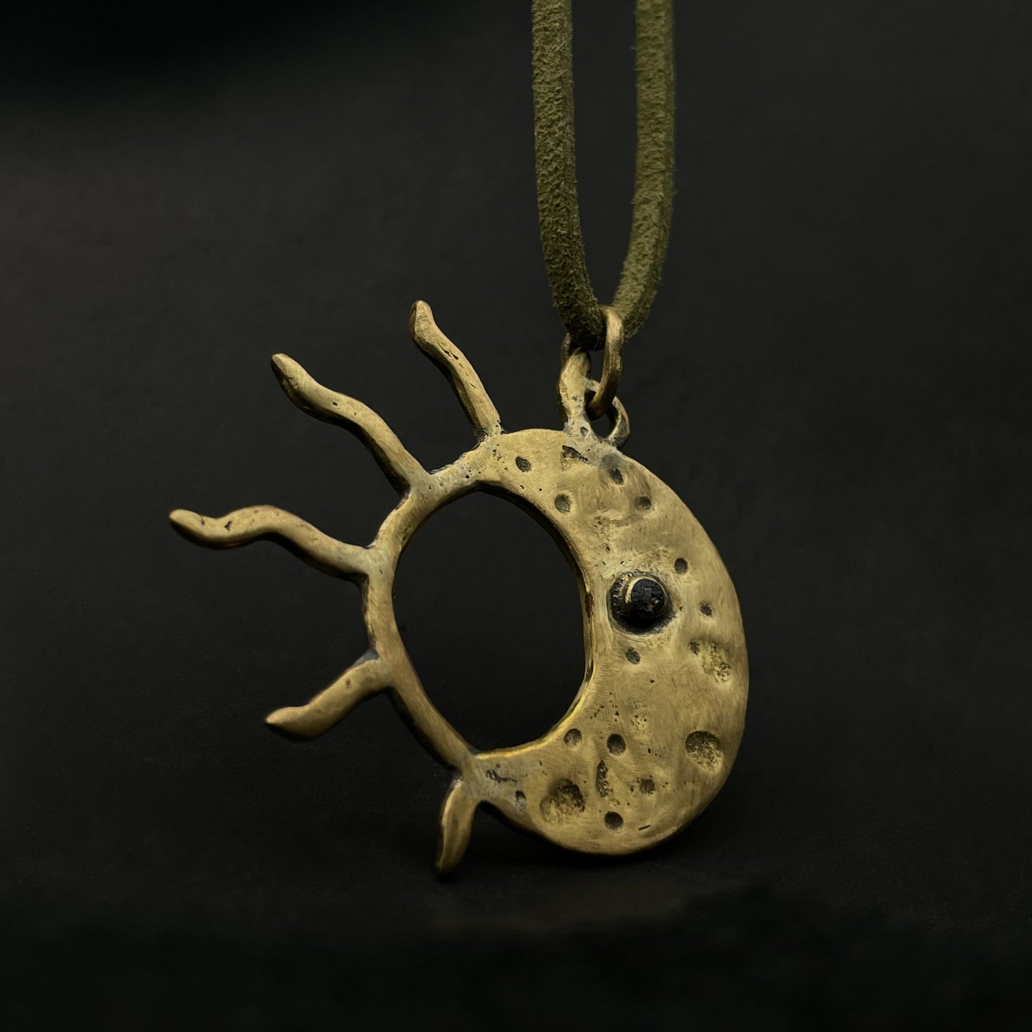 Pakabukas "Diena ir naktis"