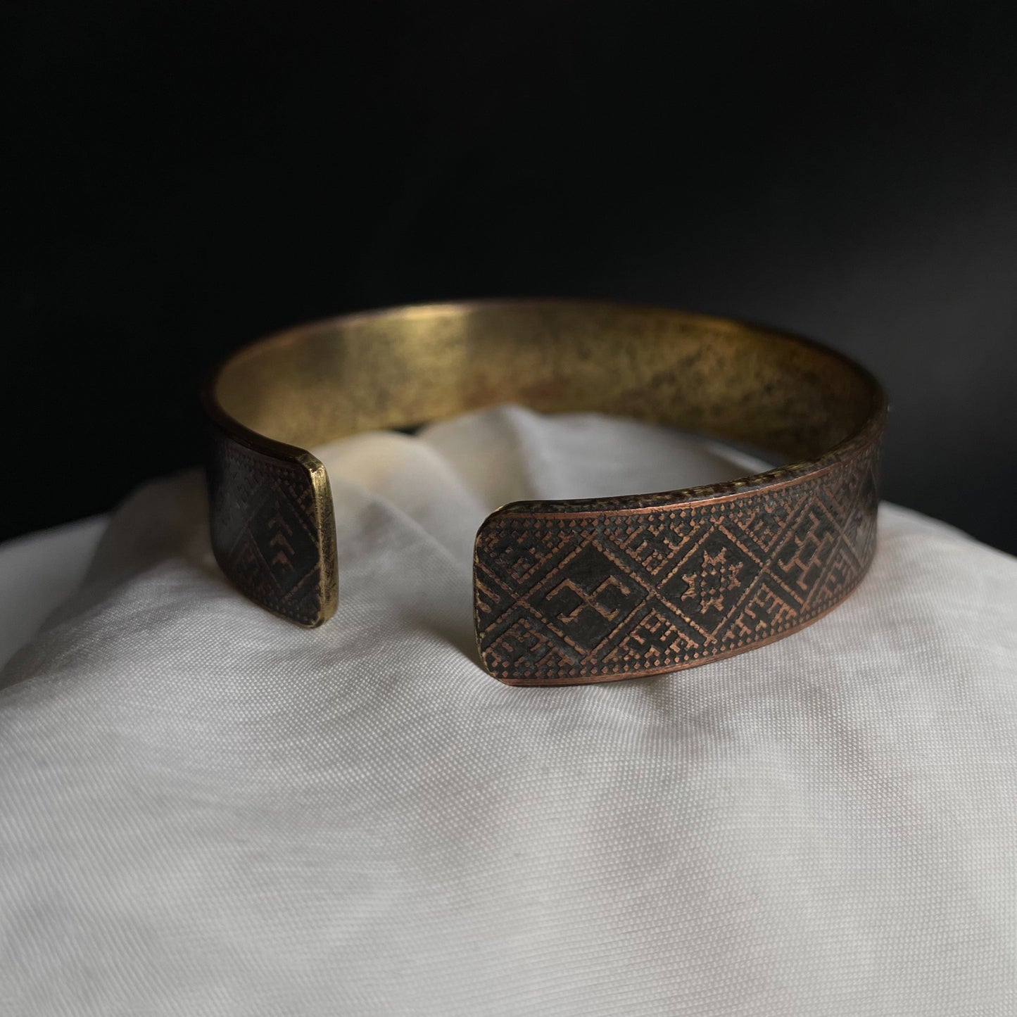 Thin Brass Baltic Bracelet