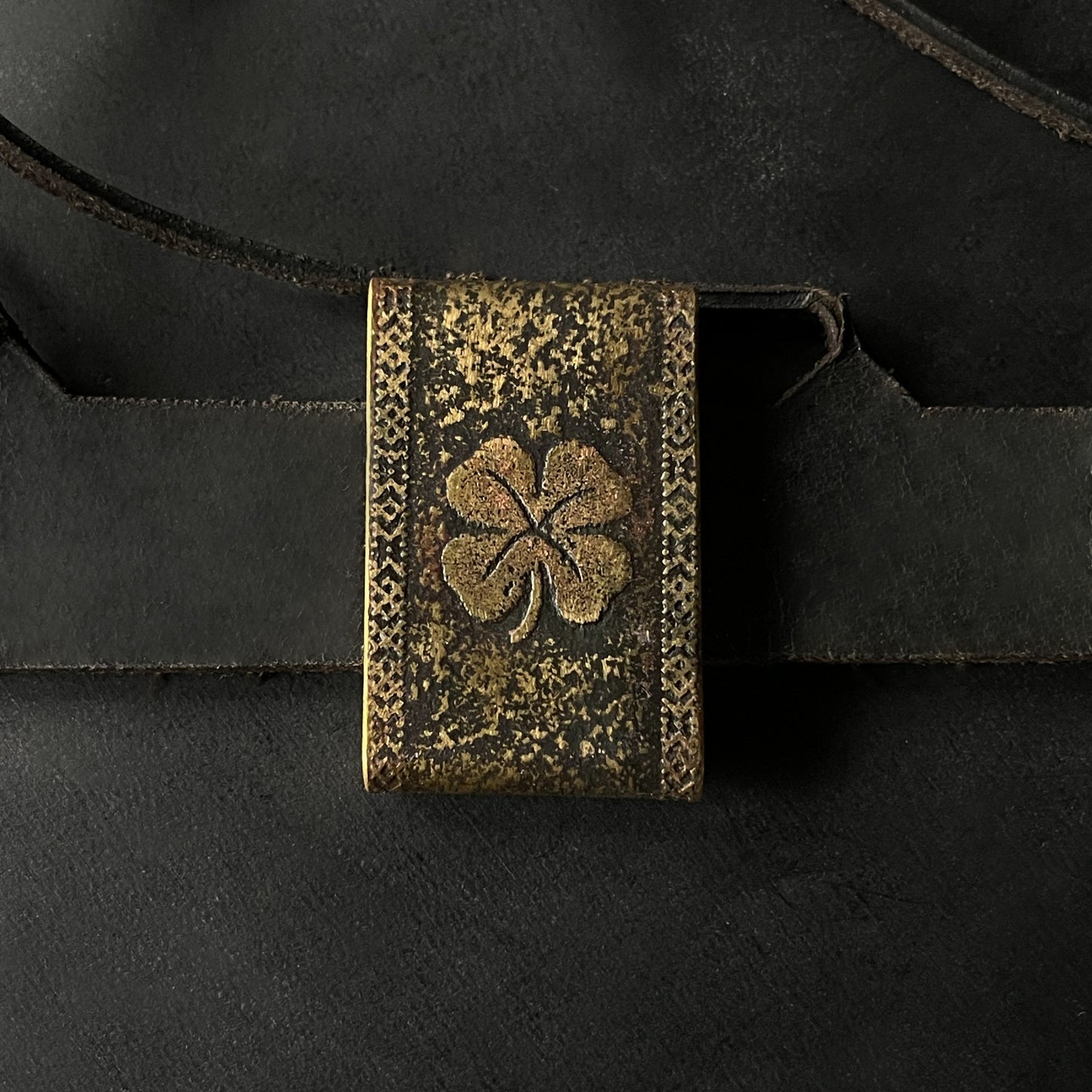 Įvairūs apyrankių aksesuarai