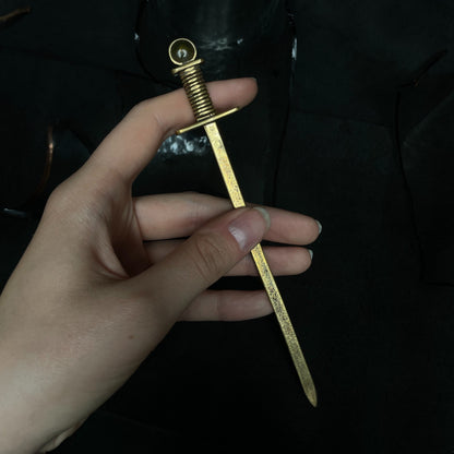 Plaukų lazdelė "Saulės kalavijas"