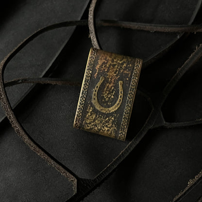 Įvairūs apyrankių aksesuarai