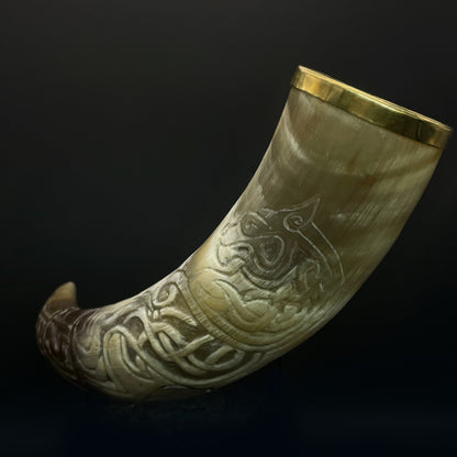 #1 Ranka graviruotas ir žalvariu apkaustytas 150ml geriamasis ragas