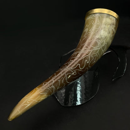 #4 Ranka graviruotas ir žalvariu apkaustytas 150ml ragas gėrimams