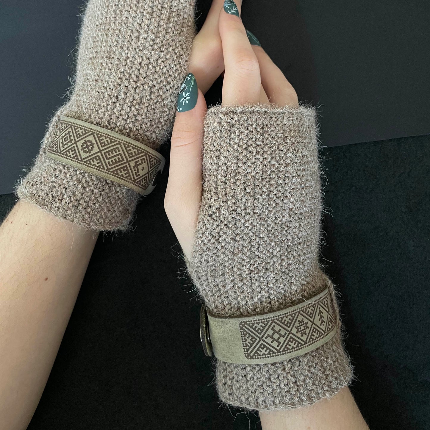 100% Alpakų vilnos riešinės